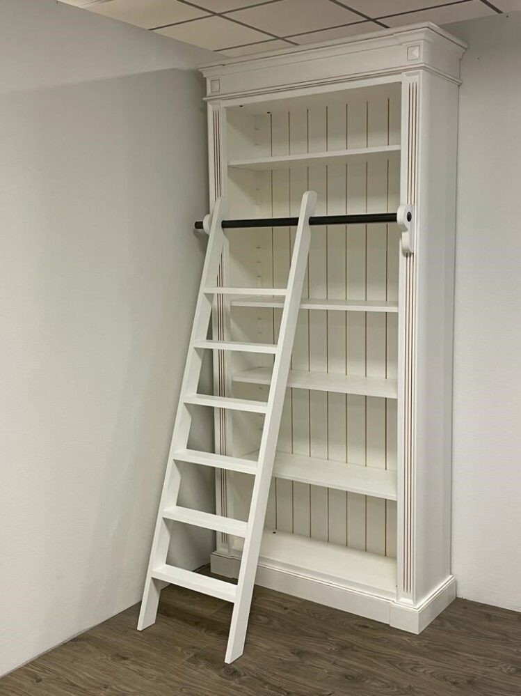 Boekenkast met ladder sale